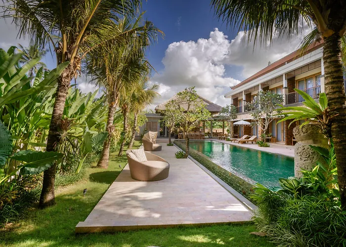Hotel Kahayana 3*