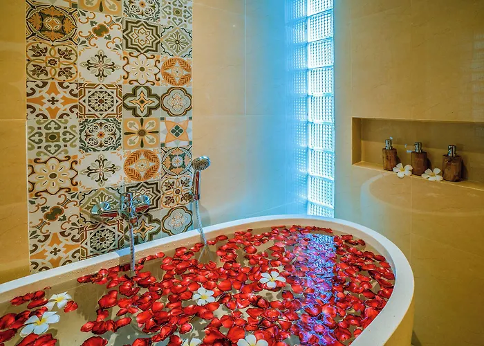 Hotel Kahayana 3*