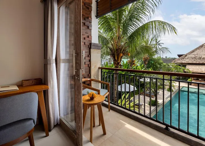Kahayana Hotel 3*